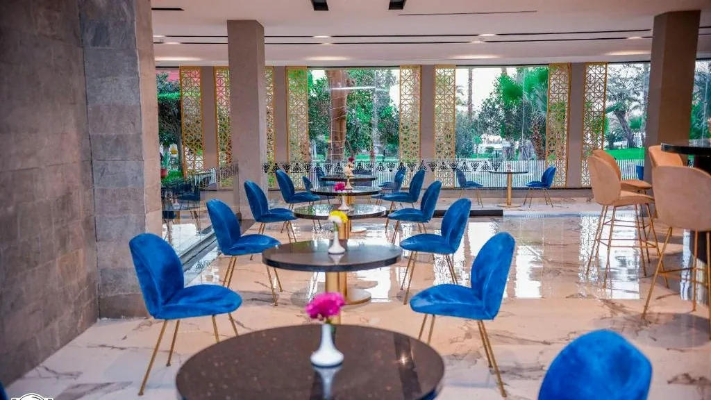 الفندق بيراميزا إيزيس الأقصر - الأقصر